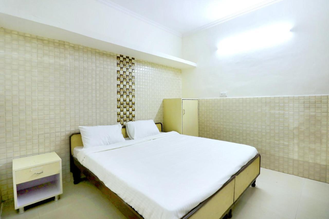 Spot On 44679 Hotel Samrat Sohāna Zewnętrze zdjęcie