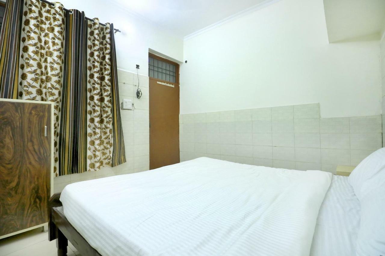 Spot On 44679 Hotel Samrat Sohāna Zewnętrze zdjęcie